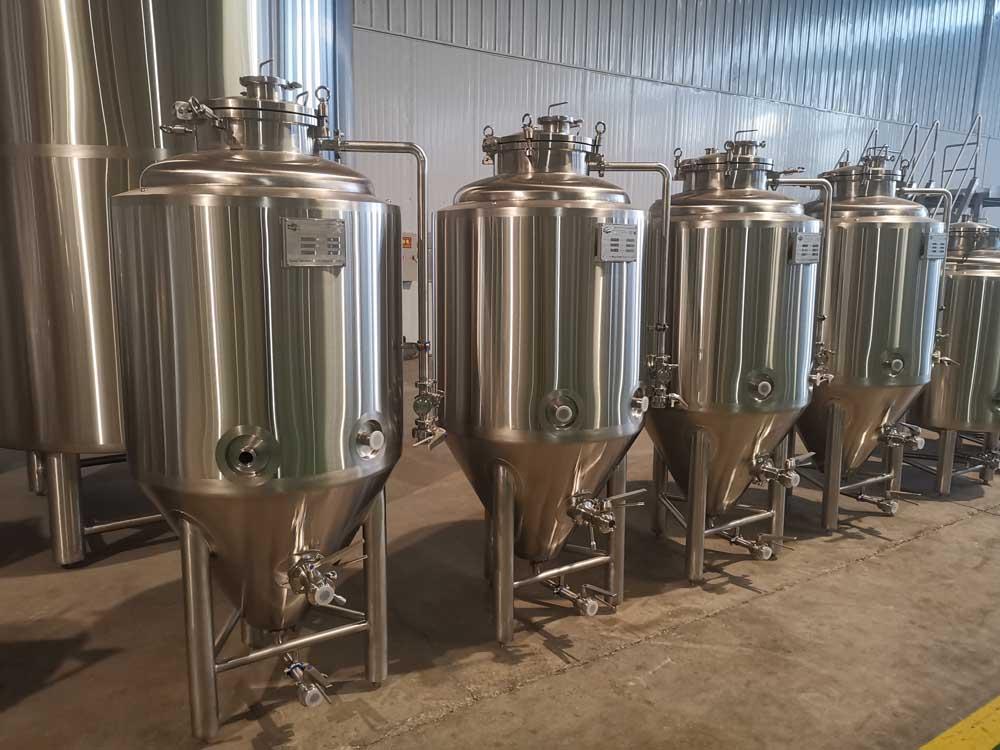 800l Jacketed conical fermenter